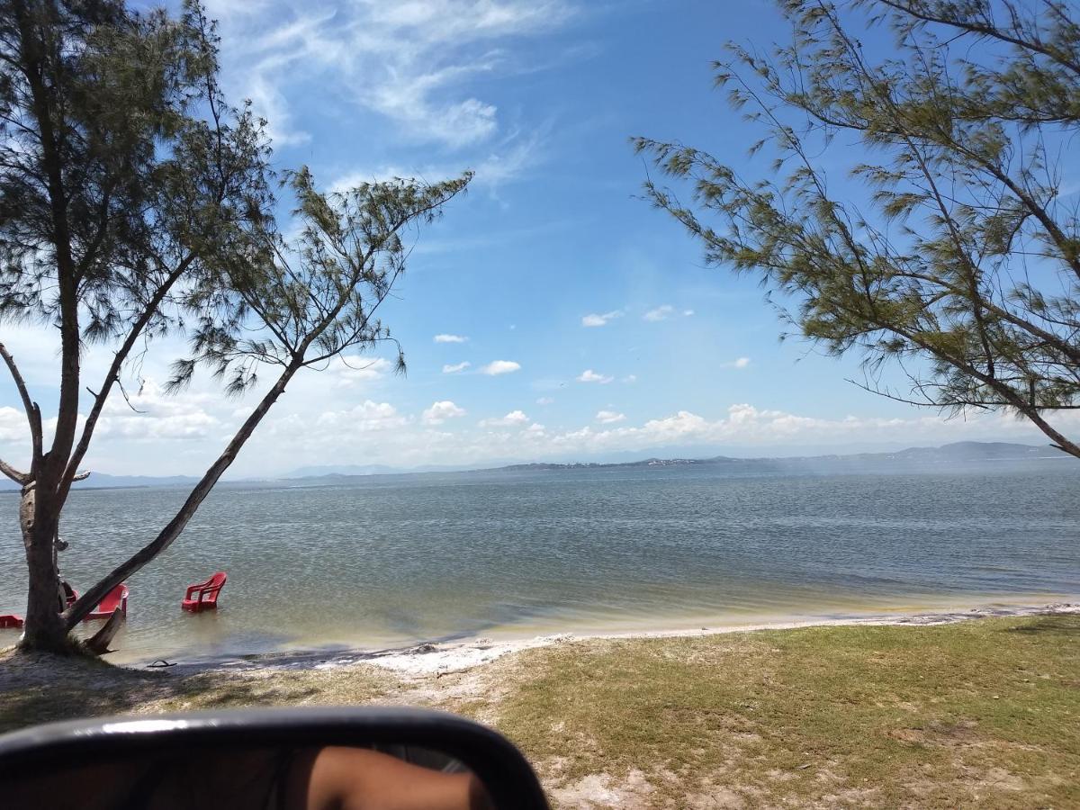 Entre A Praia E A Lagoa 아라이알도카보 외부 사진